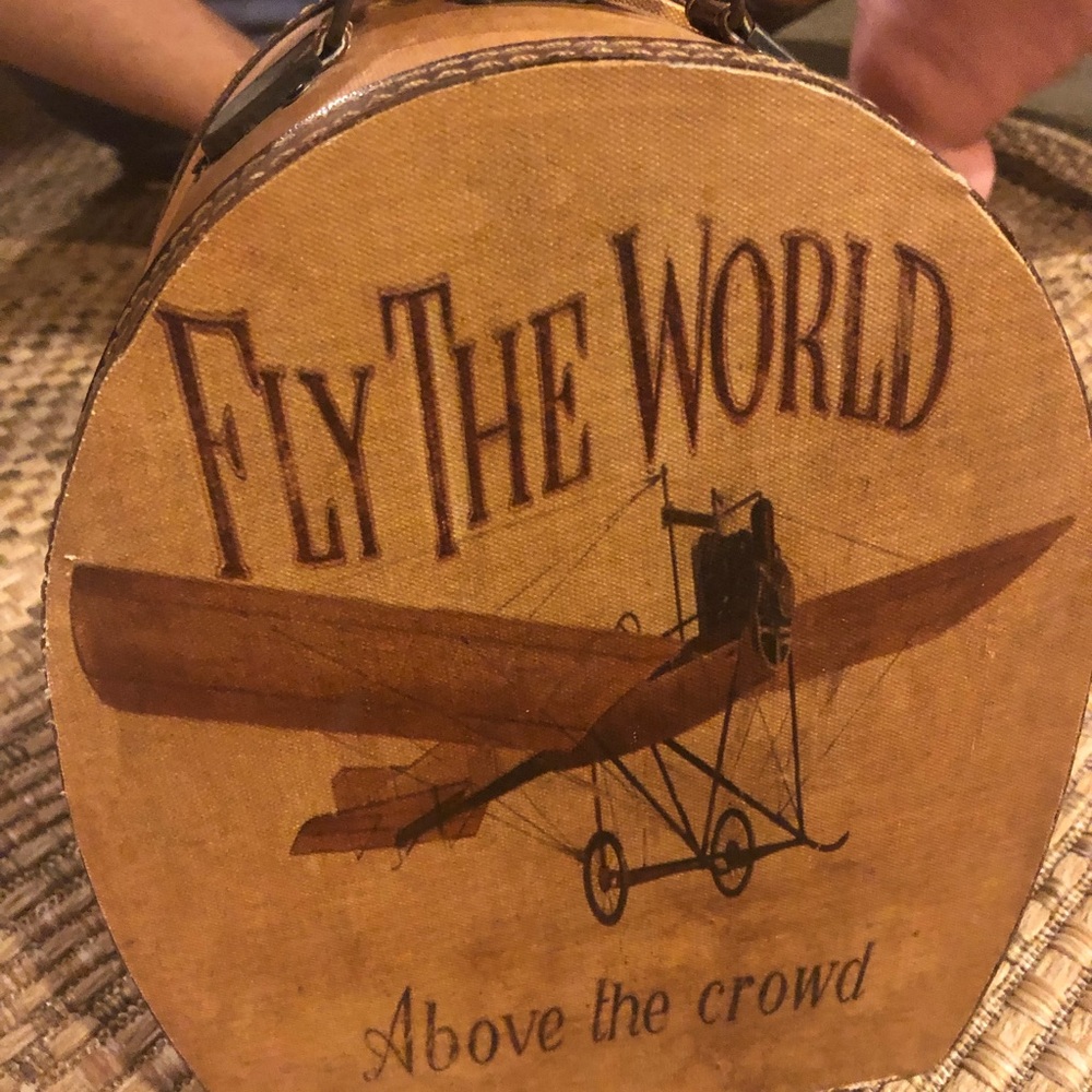 Vintage Keepsake Latch Box